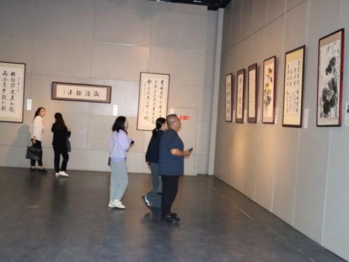 延安头条摄影人员