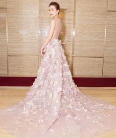 女明星仙女裙,女明星们的璀璨亮相