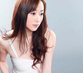 女明星的出生,揭秘女明星们的璀璨出生时刻